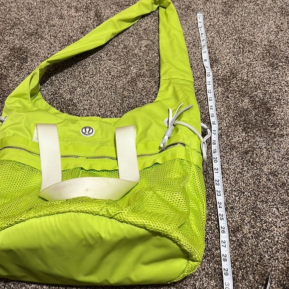 Yin To Yang Hobo  Lululemon bag - Picture 6 of 15